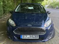 Gebraucht Ford Fiesta 101 PS (74 kW) 2013 Blau Kleinwagen