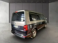 Gebraucht VW Multivan Generation Six 204 PS (150 kW) 2022 Mojave beige metallic/ deep black perleffekt Van / Kleinbus
