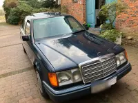 Gebraucht Mercedes E260 160 PS (117 kW) 1992 Blau Limousine