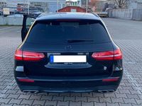 Gebraucht Mercedes E250 AMG line 211 PS (155 kW) 2017 Schwarz Limousine