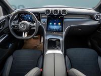 Gebraucht Mercedes GLC200 163 PS (119 kW) 2025 Silber SUV