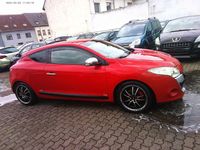 Gebraucht Renault Mégane III Dynamique 110 PS (80 kW) 2009 Rot Coupé