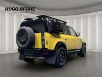 Neu Land Rover Defender 349 PS (256 kW) 2026 Deep sandglow yellow metallic SUV