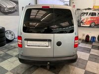 Gebraucht VW Caddy Maxi 102 PS (75 kW) 2013 Silber Van / Kleinbus