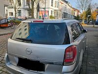 Gebraucht Opel Astra 110 PS (80 kW) 2008 Silber Kombi