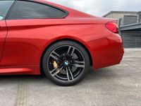 gebraucht BMW M4 Coupe 570PS/1. HAND/KERAMIK/CARBON/AKRAPOVIC