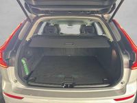 Gebraucht Volvo XC60 145 PS (106 kW) 2023 SUV