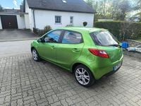 Second-hand Mazda 2 86 CP (63 kW) 2009 Verde Hatchback