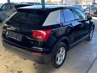 Usata Audi Q2 Basis 116 CV (85 kW) 2017 Nero SUV