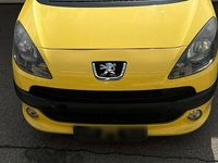 Gebraucht Peugeot 1007 106 PS (77 kW) 2005 Gelb Van / Kleinbus
