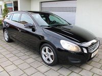 Gebraucht Volvo V60 Momentum 114 PS (83 kW) 2011 Schwarz Kombi
