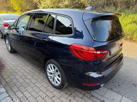 Gebraucht BMW 218 Advantage 150 PS (110 kW) 2020 Blau Kombi