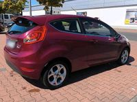 Używany Ford Fiesta Titanium 82 KM (60 kW) 2009 Czerwony Hatchback