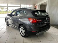 Gebraucht BMW X1 Advantage 140 PS (102 kW) 2017 Grau SUV