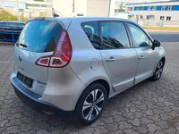 Gebraucht Renault Grand Scénic III Dynamique 131 PS (96 kW) 2011 Silber Van / Kleinbus