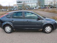 Używany Ford Focus Fun X 101 KM (74 kW) 2007 Szary Sedan/Limuzyna