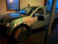 Gebraucht Mitsubishi L200 2009 Grün Abholung