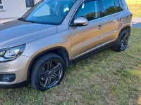 Gebraucht VW Tiguan Life 140 PS (102 kW) 2013 Gelb SUV