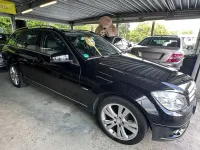 Gebraucht Mercedes C180 156 PS (114 kW) 2010 Obsidianschwarz  metalliclack Kombi