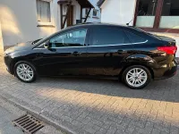 Gebraucht Ford Focus Titanium 125 PS (91 kW) 2015 Schwarz Limousine