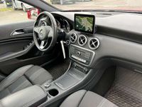 gebraucht Mercedes A250 4Matic AMG/Sportline+LED+Pano+Command