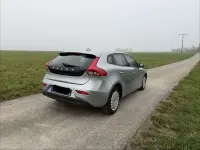 Gebraucht Volvo V40 Kinetic 122 PS (89 kW) 2017 Silber Kombi