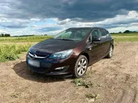 Gebraucht Opel Astra 110 PS (80 kW) 2015 Braun Kombi