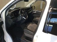 Gebraucht VW Multivan Generation Six 150 PS (110 kW) 2022 Candyweiß Van