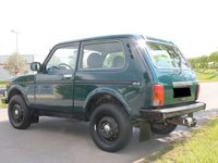 Gebraucht Lada niva 83 PS (61 kW) 2010 Grün SUV