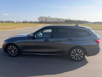 Gebraucht BMW 320 Advantage 190 PS (139 kW) 2021 Grau Kombi