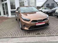 Gebraucht Kia Ceed 160 PS (117 kW) 2022 Bronze metallic Kleinwagen