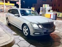 Gebraucht Mercedes E220 170 PS (125 kW) 2010 Silber Kombi