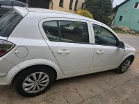 Gebraucht Opel Astra 115 PS (84 kW) 2012 Weiß Kleinwagen