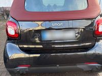 Gebraucht Smart ForTwo Cabrio 90 PS (66 kW) 2019 Schwarz Cabrio
