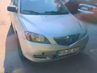 Gebraucht Mazda 2 80 PS (58 kW) 2003 Silber Kleinwagen