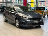 Gebraucht Kia Ceed Sportswagon Turbo 140 PS (102 kW) 2019 (cb7) cosmoblau met. Kombi