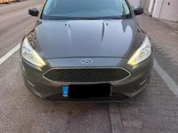 Gebraucht Ford Focus 120 PS (88 kW) 2015 Schwarz Kombi