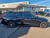 Usata Volvo V60 Plus 253 CV (186 kW) 2022 Nero Station wagon