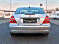 Gebraucht Mercedes E200 163 PS (119 kW) 2003 Silber Limousine