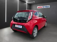 Gebraucht Toyota Aygo 69 PS (50 kW) 2014 Rot Kleinwagen