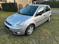 Gebraucht Ford Focus Ghia 80 PS (58 kW) 2005 Silber Kleinwagen