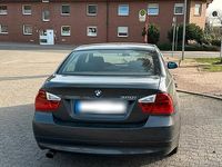 Gebraucht BMW 320 Sport Line 150 PS (110 kW) 2006 Grau Limousine