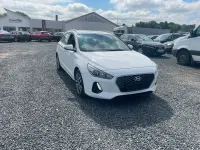 Gebraucht Hyundai i30 Trend 120 PS (88 kW) 2017 Weiß Kombi
