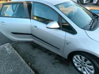 Gebraucht Opel Astra 140 PS (102 kW) 2012 Grau Limousine