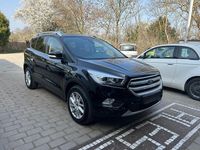 Gebraucht Ford Kuga Titanium 179 PS (131 kW) 2019 Schwarz SUV