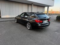 Gebraucht BMW 330 Sport Line 258 PS (189 kW) 2012 Schwarz Kombi