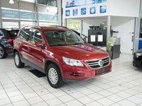 Gebraucht VW Tiguan Track & Field 170 PS (125 kW) 2009 Rot SUV