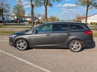Usata Ford Focus 182 CV (133 kW) 2017 Grigio Station wagon