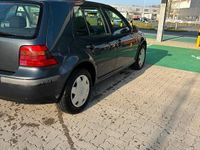 Gebraucht VW Golf IV 75 PS (55 kW) 2000 Grau Kleinwagen