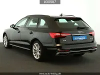 Używany Audi A4 Advanced 204 KM (150 kW) 2022 Czarny Kombi